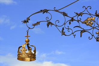 Signboard for the Gasthaus Zur Goldenen Krone