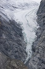 Glacier tongue and rugged rock structures