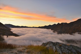 Over the clouds at sunrise over the Oberes Molltal