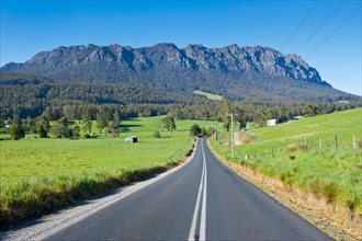 Road leading to Cradle Mountain
