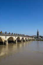 Libourne arch bridge over the Dordogne river