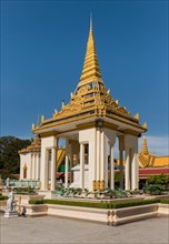 Equestrian statue of King Norodom in the district of the Silver Pagoda