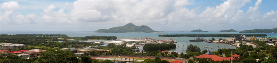 Panoramic view of a suburb of Victoria