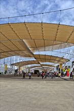 Start of the 1.5km roofed main street of the Expo 2015
