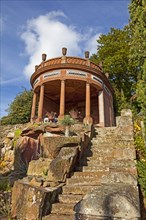 Spa gardens