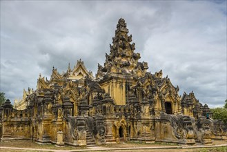 Maha Aungmye Bonzan Monastery