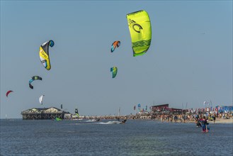 Kitesurfers