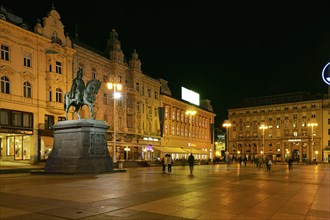 Ban Jelacic Square at night