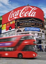Bus at Piccadilly Circus