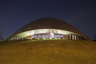 Zeiss Planetarium at night