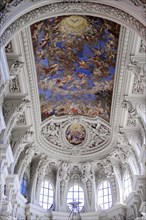 Ceiling fresco in the choir area v. C.Tencalla