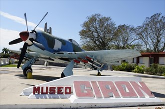 Warplane in front of Giron museum