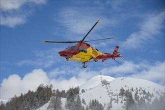 Helicopter in front of Mount Tscheyeck