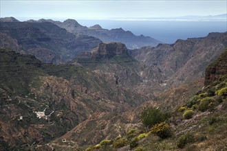View from Roque Bentayga towards the mountains in the west of Gran Canaria