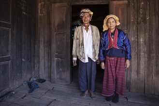 Man and woman from Palaung tribe