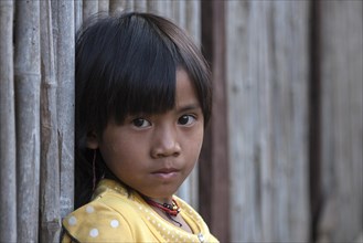 Local girl from the tribe of the Palaung