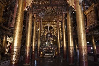 Interior of the Buddhist monastery Wan Sen