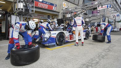 Pitstop of Toyota TS 040