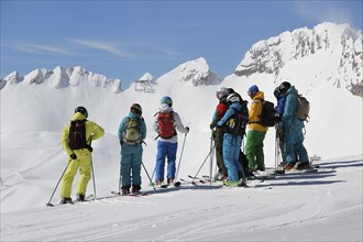 Skiers on the Zugspitzplatt