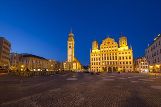 City Hall and Perlachturm in the evening