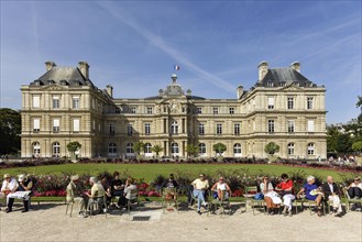 Palais du Luxembourg in the Jardin du Luxembourg