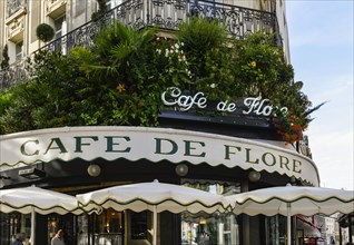 Cafe de Flore in the Quartier Saint Germain des Pres
