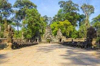 West gate at Prasat Preah Khan temple ruins