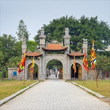 Gateway to Hoa Lu