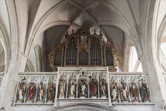 Organ with Gothic wooden sculptures at the gallery