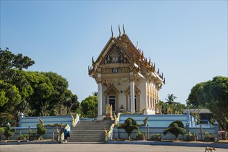Buddhist temple Wat Khunaram