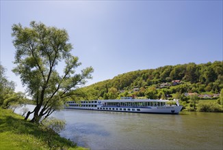Hotel ship Regina Rheni on the Main river