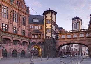 Romer building and Seufzerbrucke or Bridge of Sighs