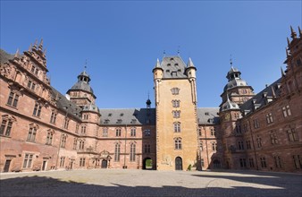 Inner courtyard of Schloss Johannisburg