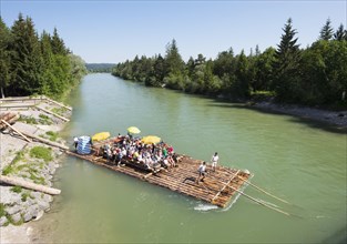 Raft launching on the river Isar
