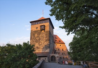 Funfeckturm and Kaiserstallung