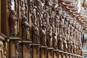 Choir stalls in walnut