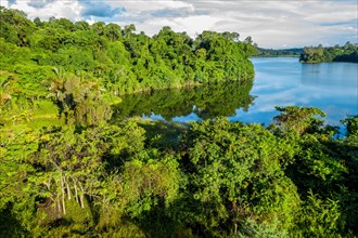 Lac Ravelobe surrounded by dense rainforest