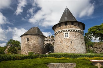 Gate to the Chateau de Champtoceaux