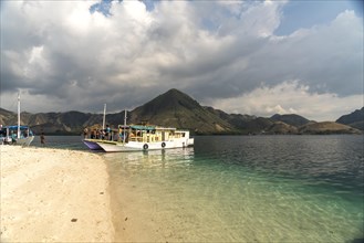 Excursion boats