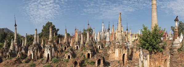Panoramic view of Shwe Inn Thein Paya