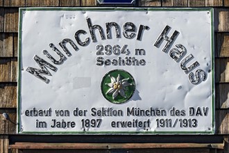 Sign of Munchner Haus mountain refuge