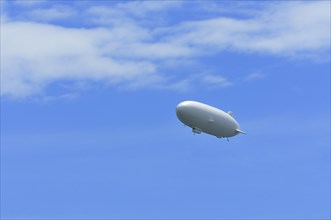 White zeppelin