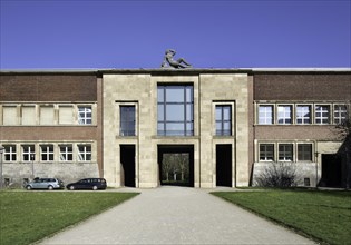 Ehrenhof complex with Kunst-Palast museum and NRW-Forum Kultur und Wirtschaft