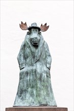Sculpture of an elk by Hans Traxler