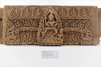 Lintel depicting Vamanavatar of Trivikrama