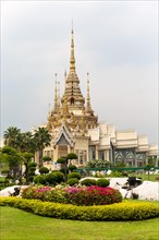 Wat Non Kum Temple and Botanical Garden