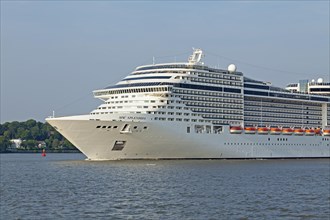 Cruise ship MSC Splendida on the Elbe
