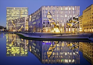 Dreischeibenhaus and Ko-Bogen office and retail complex by architect Daniel Libeskind