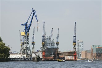 Warship in the Blohm + Voss Dock Elbe 17