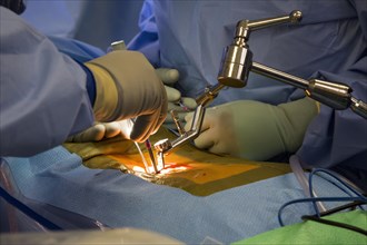 Minimally invasive lumbar spine surgery at Swedish Medical Center
